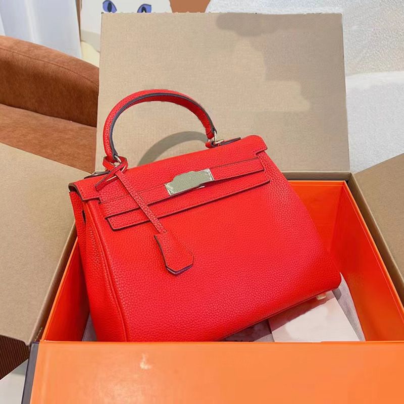 Top Designer Handbag Elegant shoulder bag handbag ladies shoulder bag classic handbag fashion satchel elegant temperament backpack retro celebrity purse