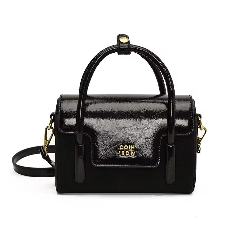 19cm black wallet bag with gold chain CCCC-535354442