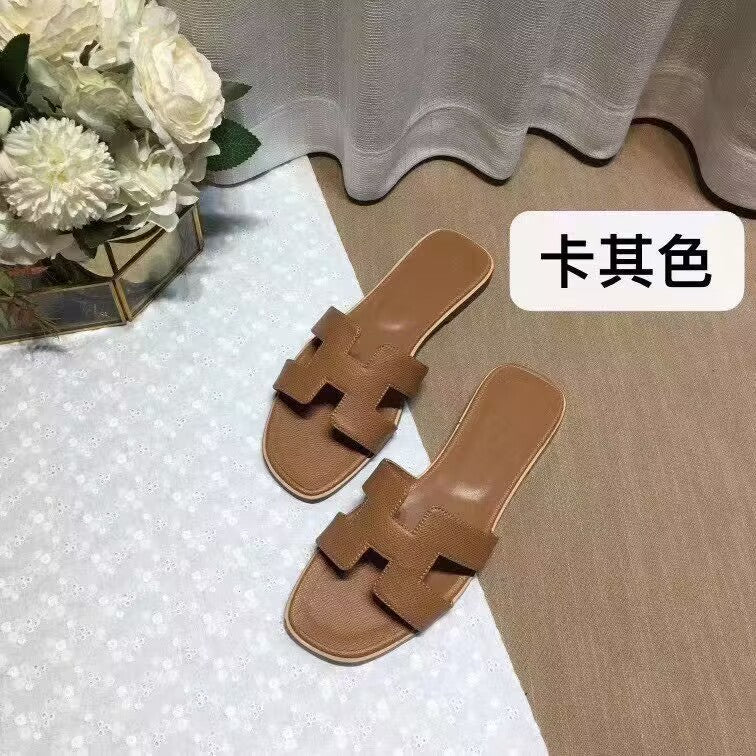 Summer Slippers Women Flat Luxury Leather Outdoor Beach Flip Flops Female Sandals Trend Design Slides Shoes Woman