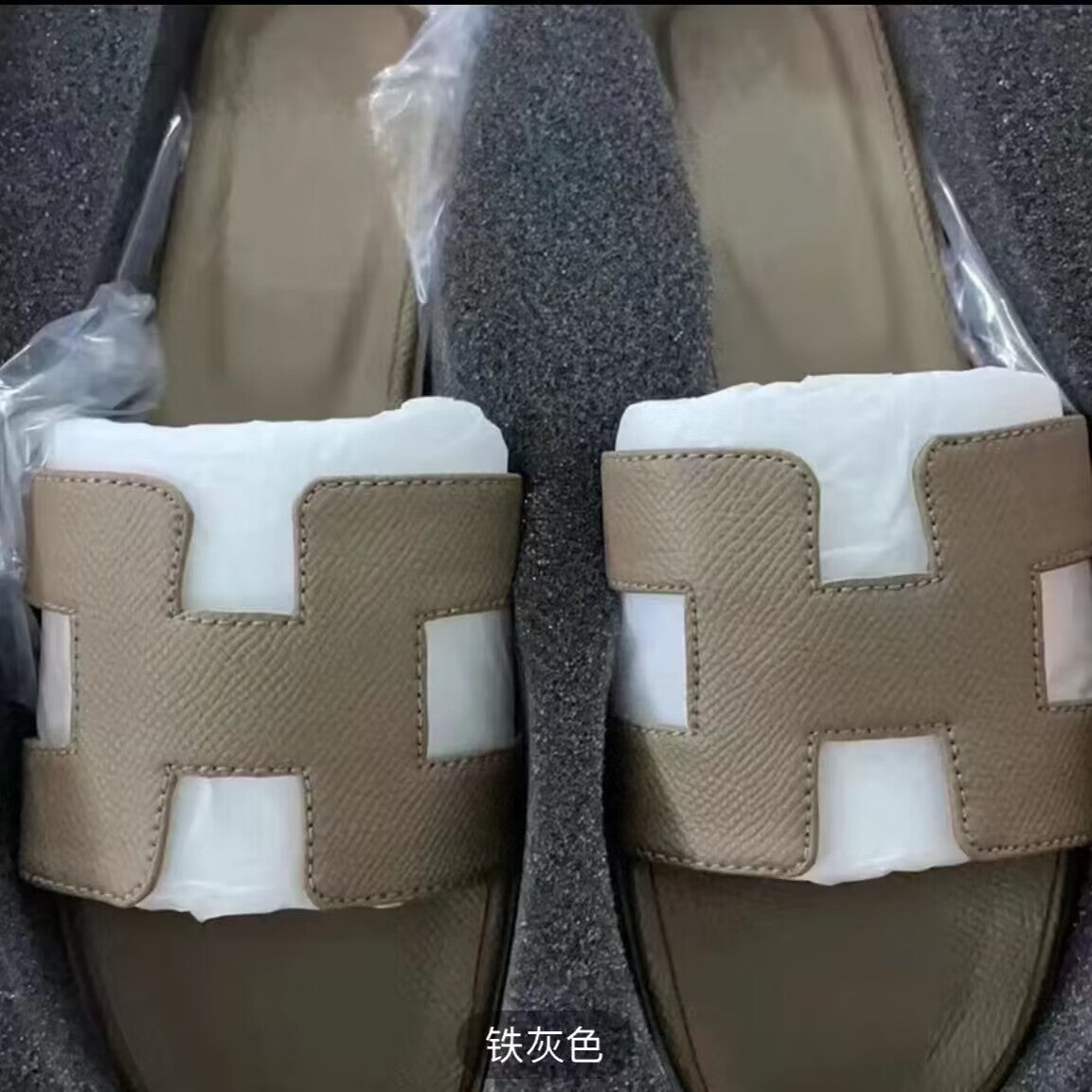 Summer Slippers Women Flat Luxury Leather Outdoor Beach Flip Flops Female Sandals Trend Design Slides Shoes Woman