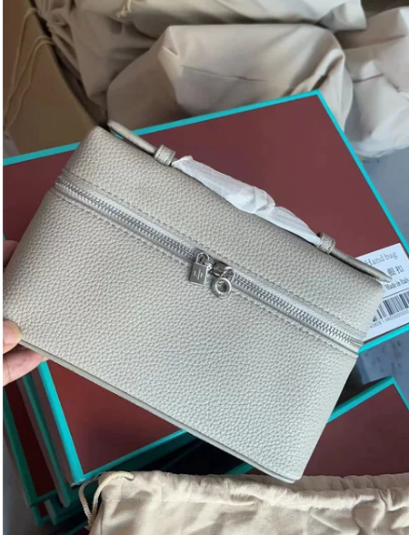 High Quality Summer Women Genuine Leather Fashion Mini Bag Simple Zipper Multiple Color Styles Ladies Handbag Simple Shoulder Bag