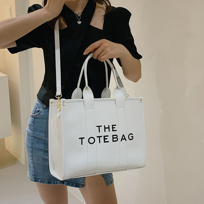 The Tote Bag for Woman Handbag New Fashion Versatile Large Capacity Fashionable Crossbody Bags Portable Luxury Letter Bag