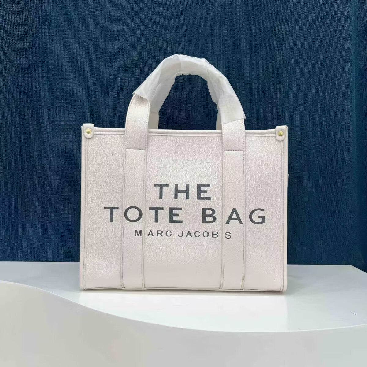 The Tote Bag for Woman Handbag New Fashion Versatile Large Capacity Fashionable Crossbody Bags Portable Luxury Letter Bag