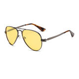 1 pair of sunglasses-15217030078